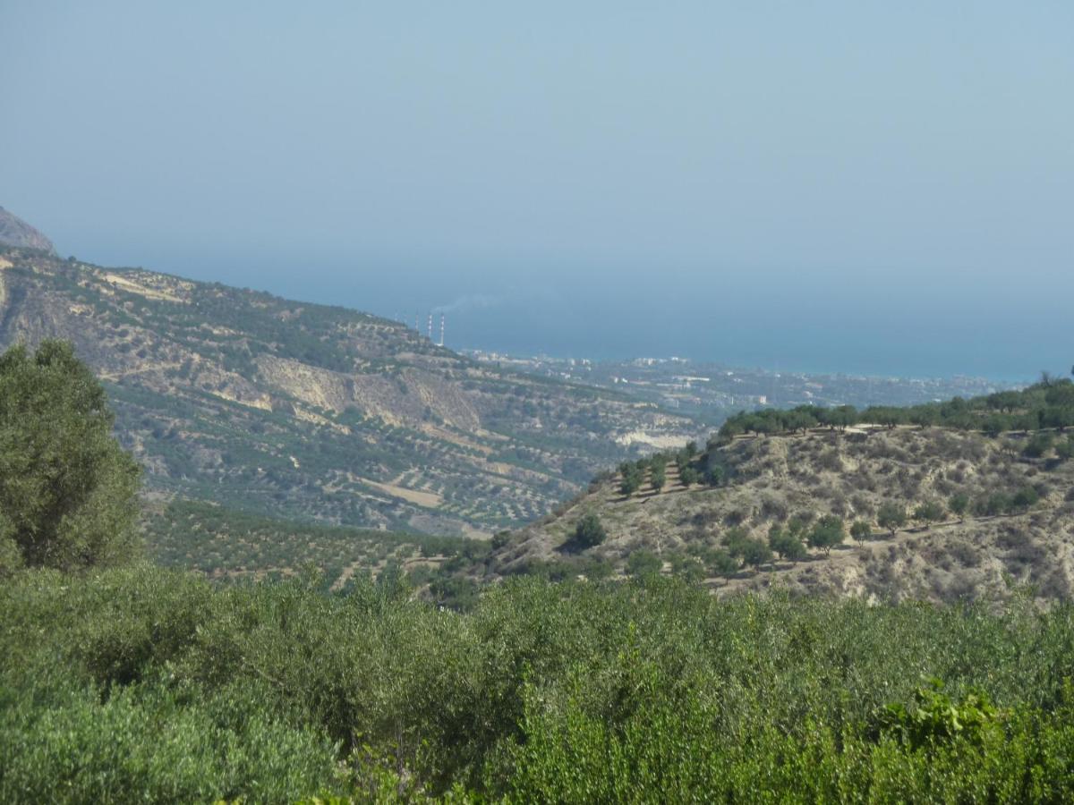 Entire Independent Maisonette Near Heraklion Pottery Classes Petrokefalo Dış mekan fotoğraf